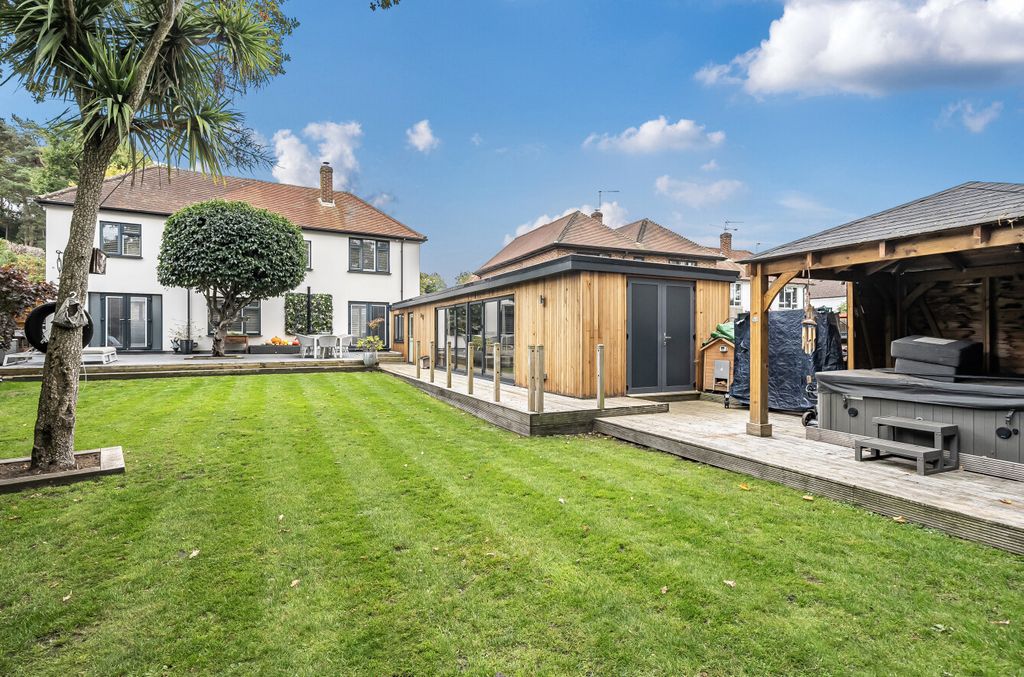 Property photo 2 of 23 1368780-43-68F126...