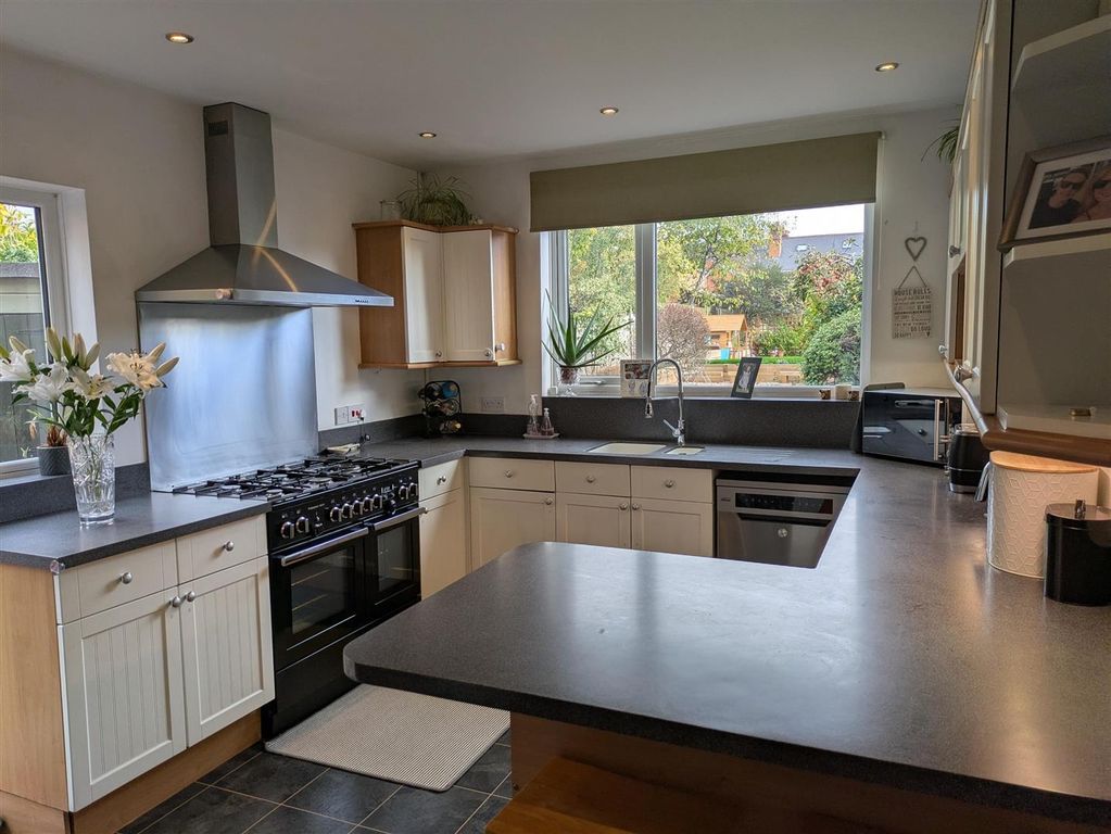 Property photo 3 of 18 81Malvernroadkitchen2.Jpeg