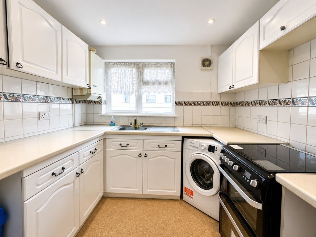 Property photo 3 of 7 4863953
