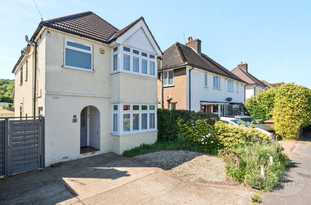 Property photo 1 of 37 d5507444-c34E-443...