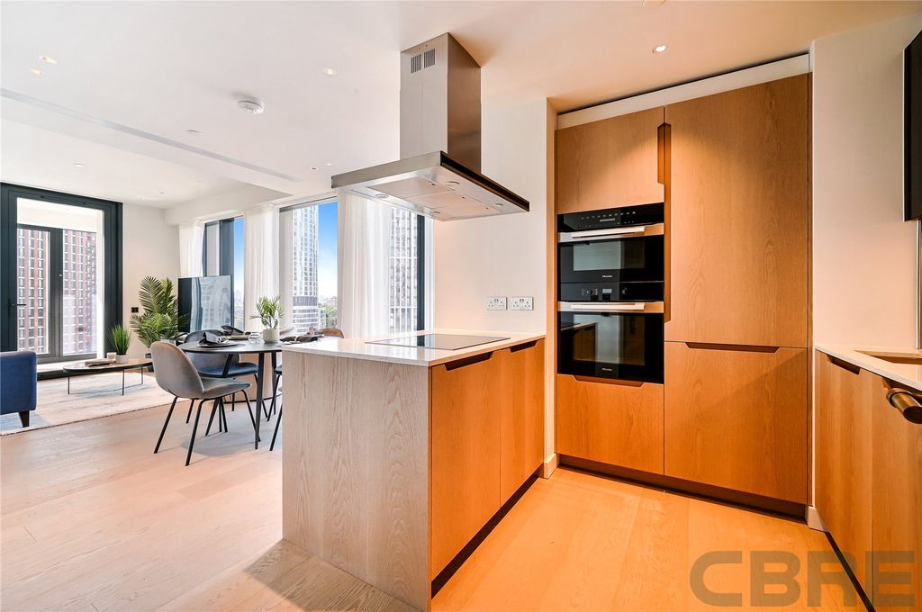 Property photo 3 of 24 Picture No. 05