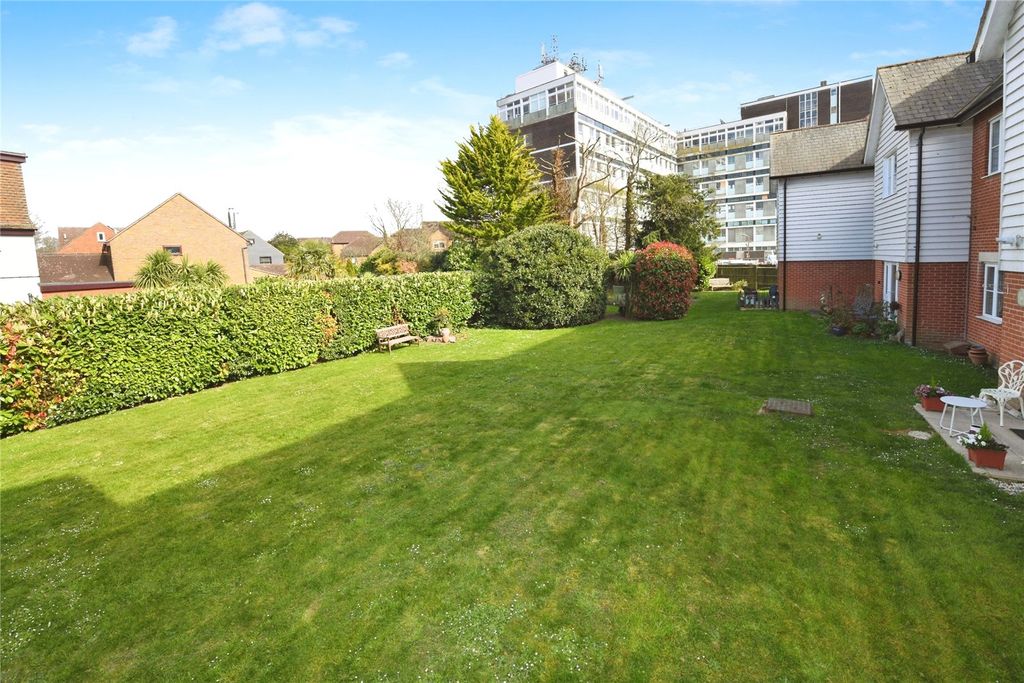 Property photo 2 of 15 Exterior