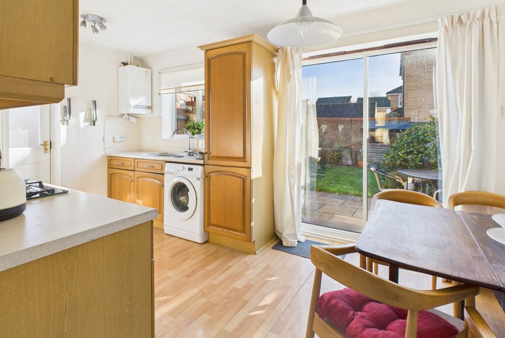 Property photo 2 of 17 Cam02519G0-Pr0364-Still007