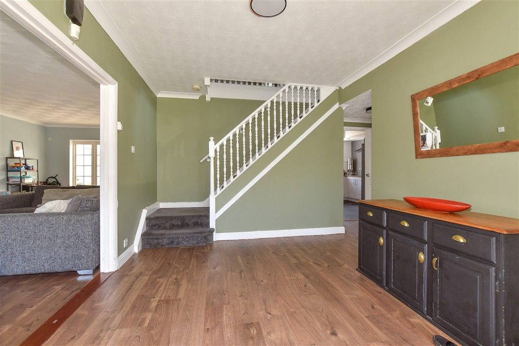 Property photo 1 of 18 Entrance Hall