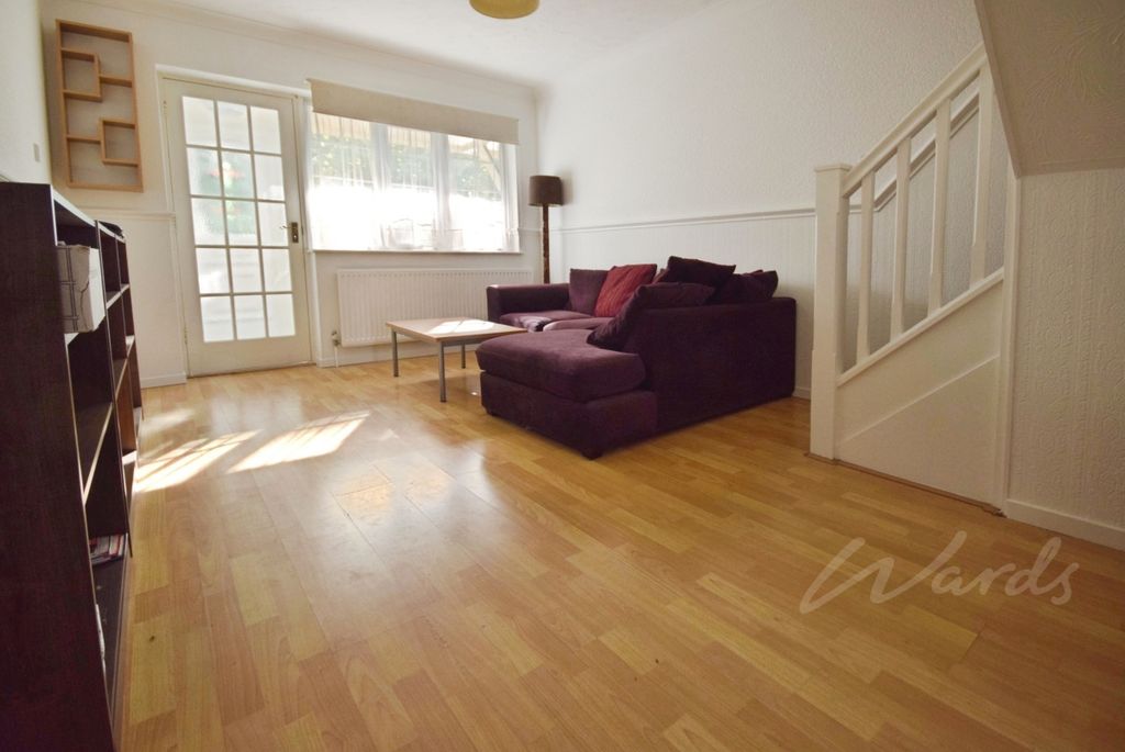Property photo 3 of 15 Medway Lounge