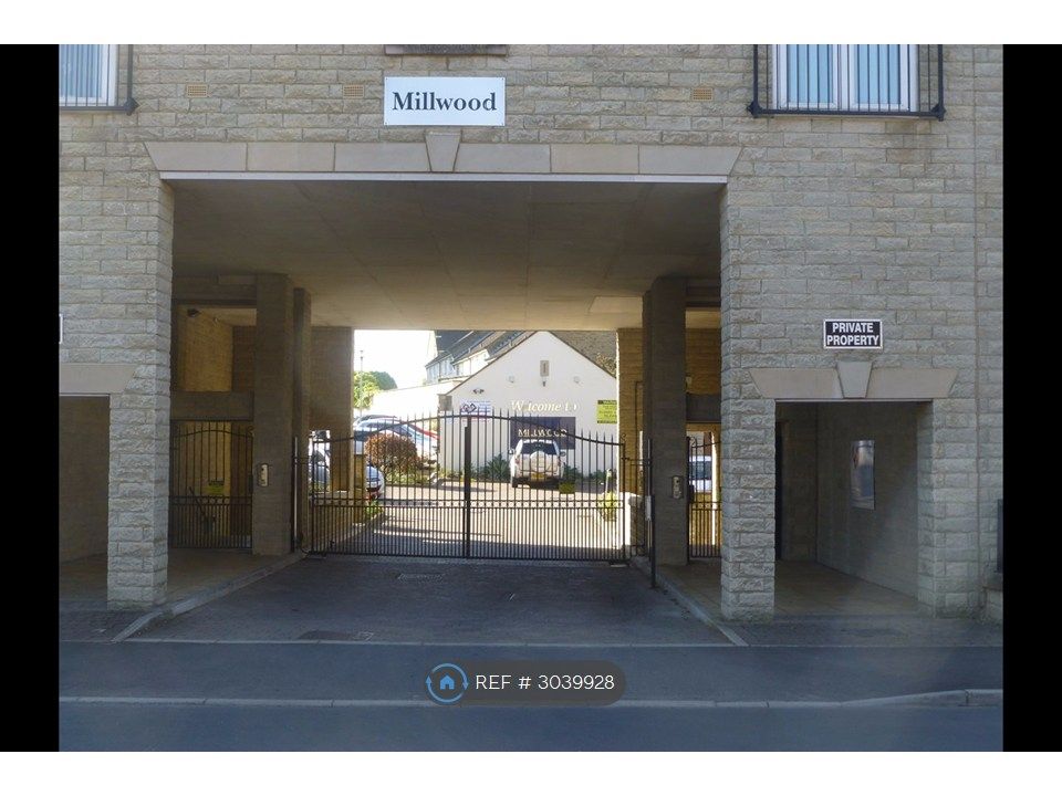 Property photo 2 of 15 Gated Entrance