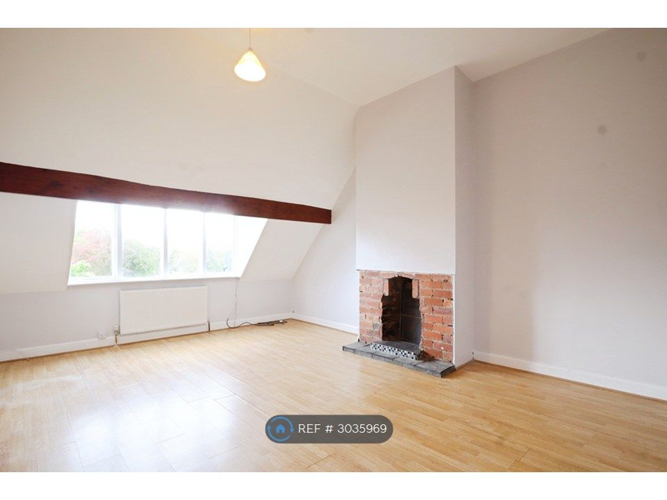 Property photo 2 of 32