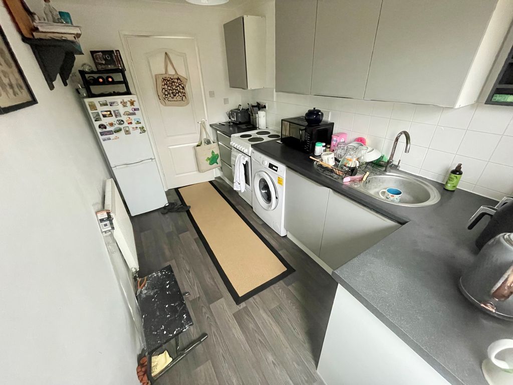 Property photo 2 of 8 View