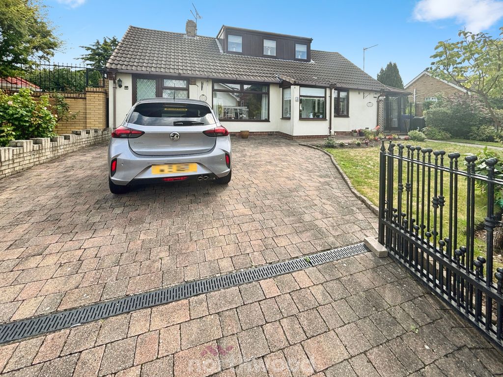 Property photo 1 of 30
