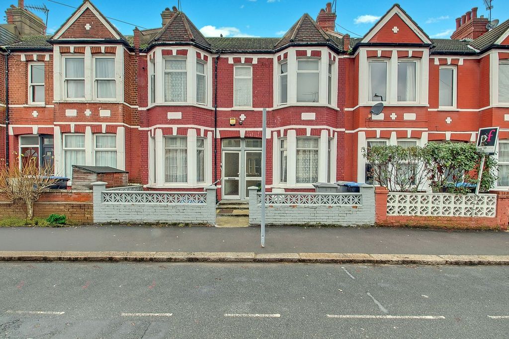 Property photo 1 of 14