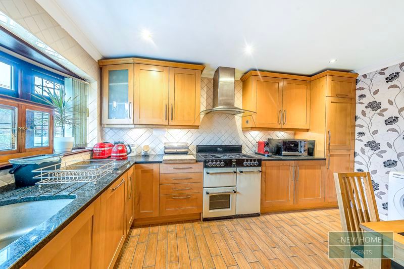 Property photo 2 of 17 Photo 17