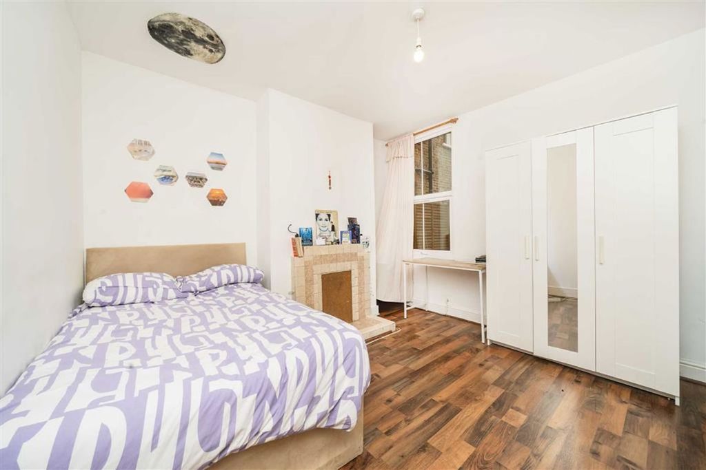 Property photo 3 of 8