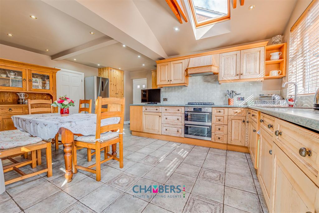 Property photo 3 of 49 Kitchen