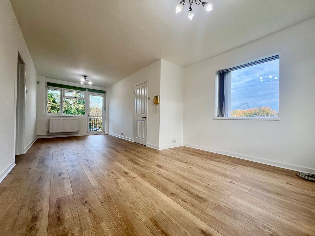 Property photo 1 of 12 Img_0486