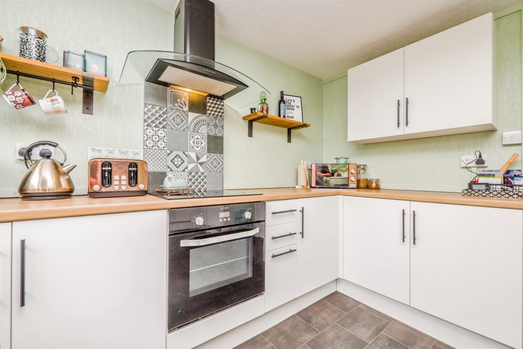 Property photo 3 of 16