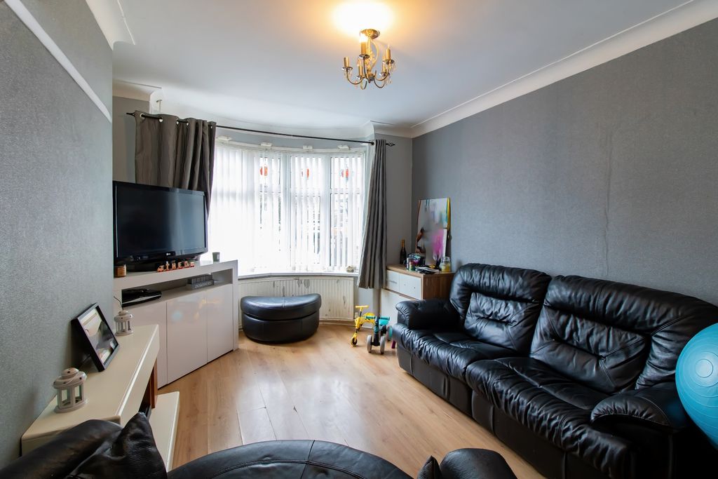 Property photo 2 of 11 Image 2