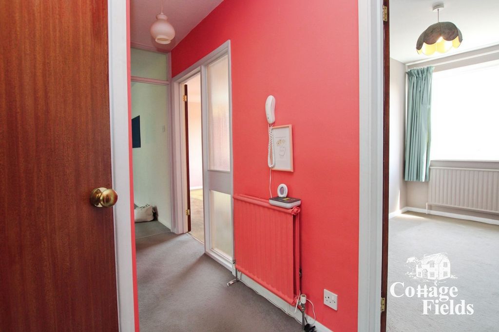 Property photo 3 of 8