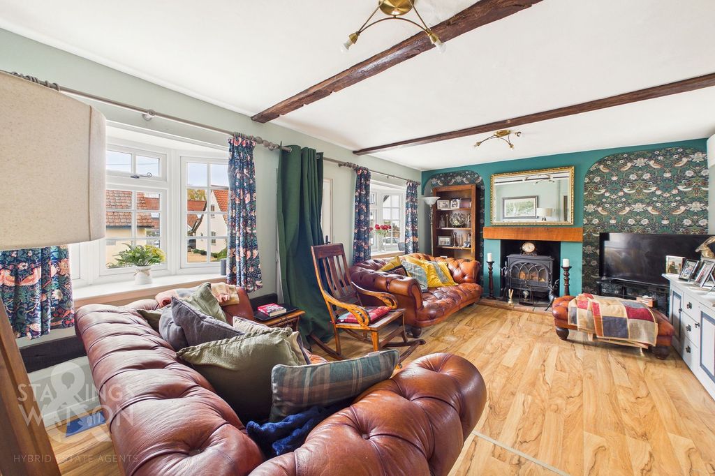 Property photo 2 of 20