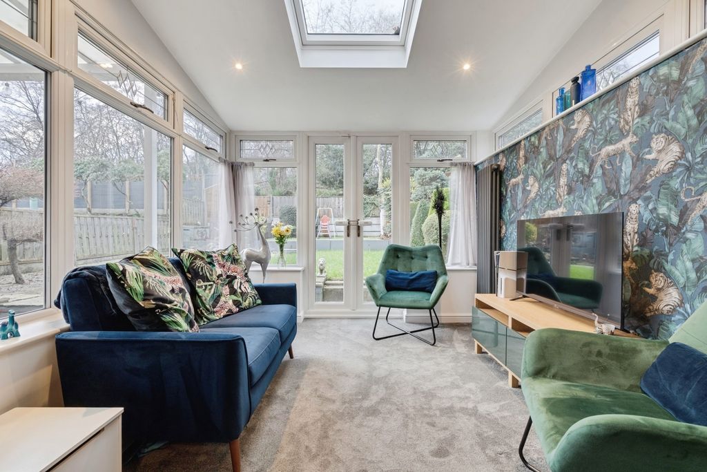 Property photo 3 of 24 Pbox-Img.Jpg