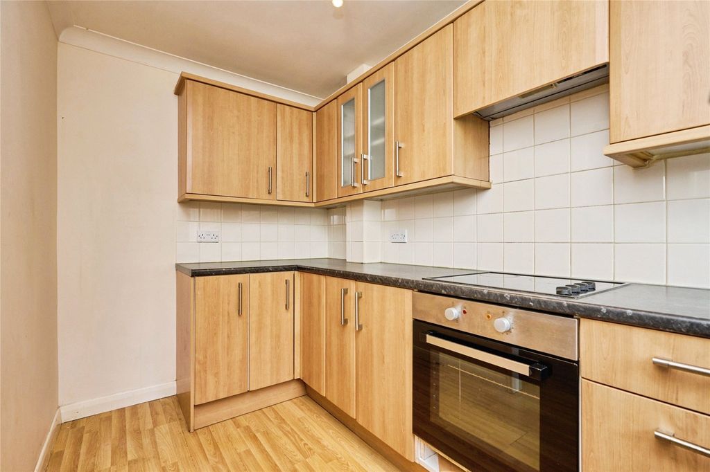 Property photo 3 of 13 Kitchen