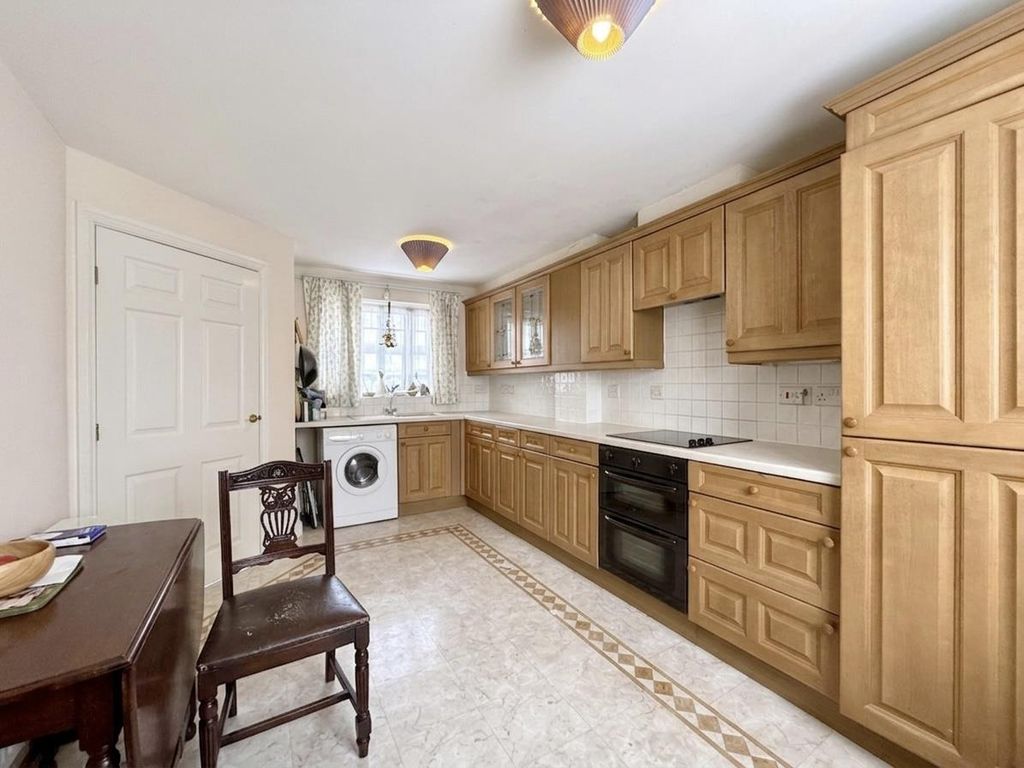Property photo 2 of 16 2