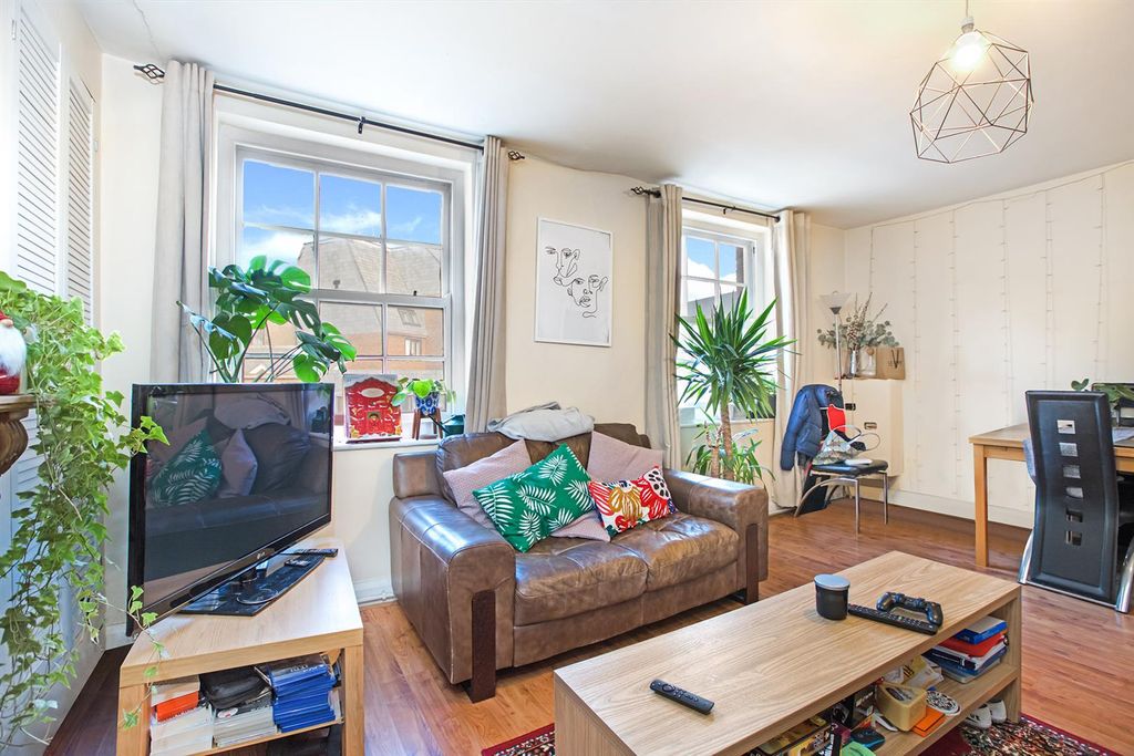 Property photo 3 of 15
