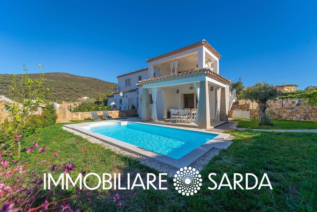 Property photo 2 of 36