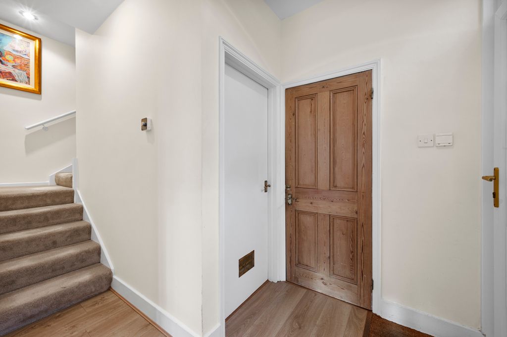 Property photo 3 of 17 Picture No. 16