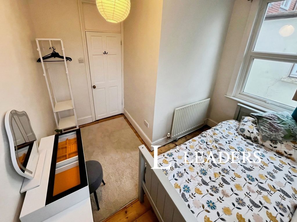 Property photo 3 of 8 Pbox-Img.Jpg