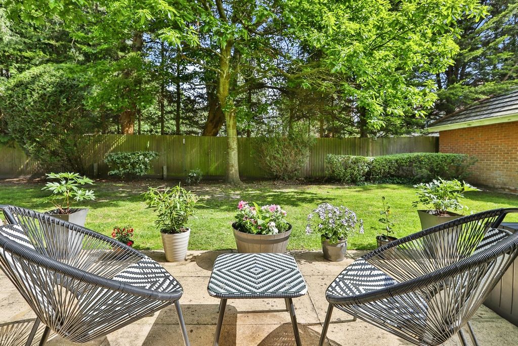 Property photo 1 of 18 Pbox-Img.Jpg