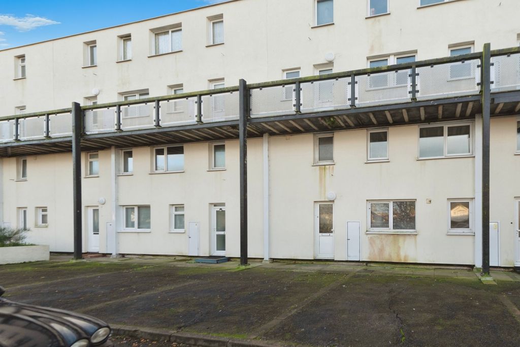 Property photo 2 of 11 Pbox-Img.Jpg