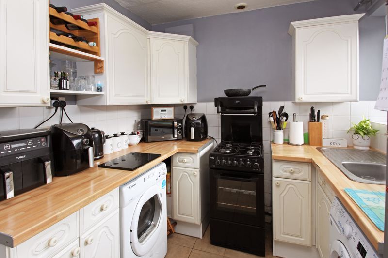 Property photo 2 of 8 Photo 6