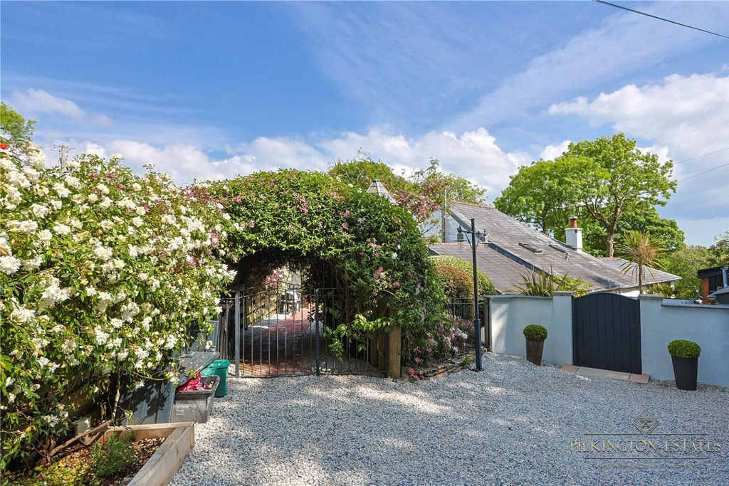 Property photo 1 of 32 4272640
