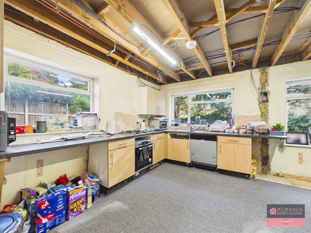 Property photo 2 of 15 Cam03599G0-Pr0199-Still009