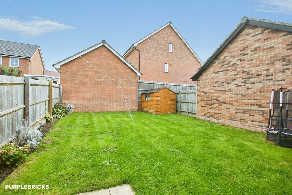 Property photo 2 of 26