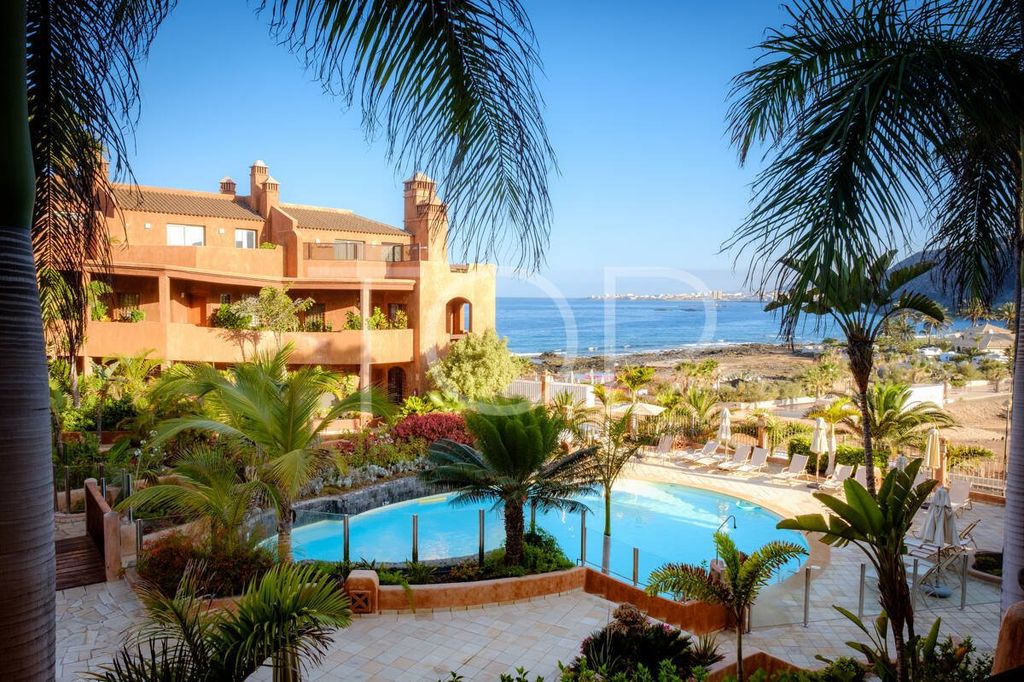 Property photo 1 of 29 Two-Bedroom Apartment With Sea Views In Bahía Los Menceyes, Palm-Mar