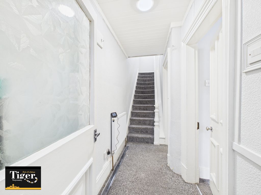 Property photo 2 of 15 Cam03440G0-Pr0479-Still006