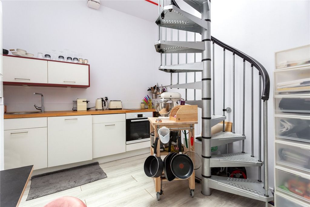 Property photo 2 of 10 Picture No. 05