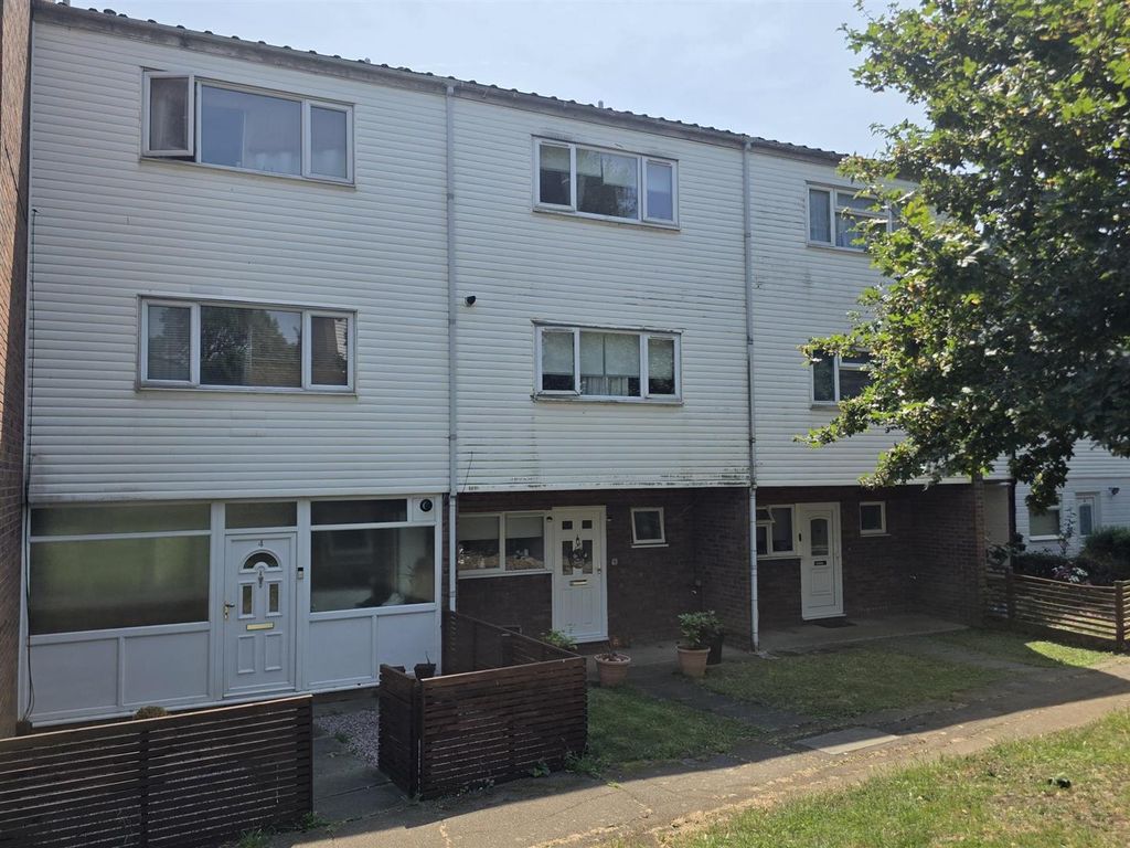 Property photo 1 of 7 1000108049.Jpg