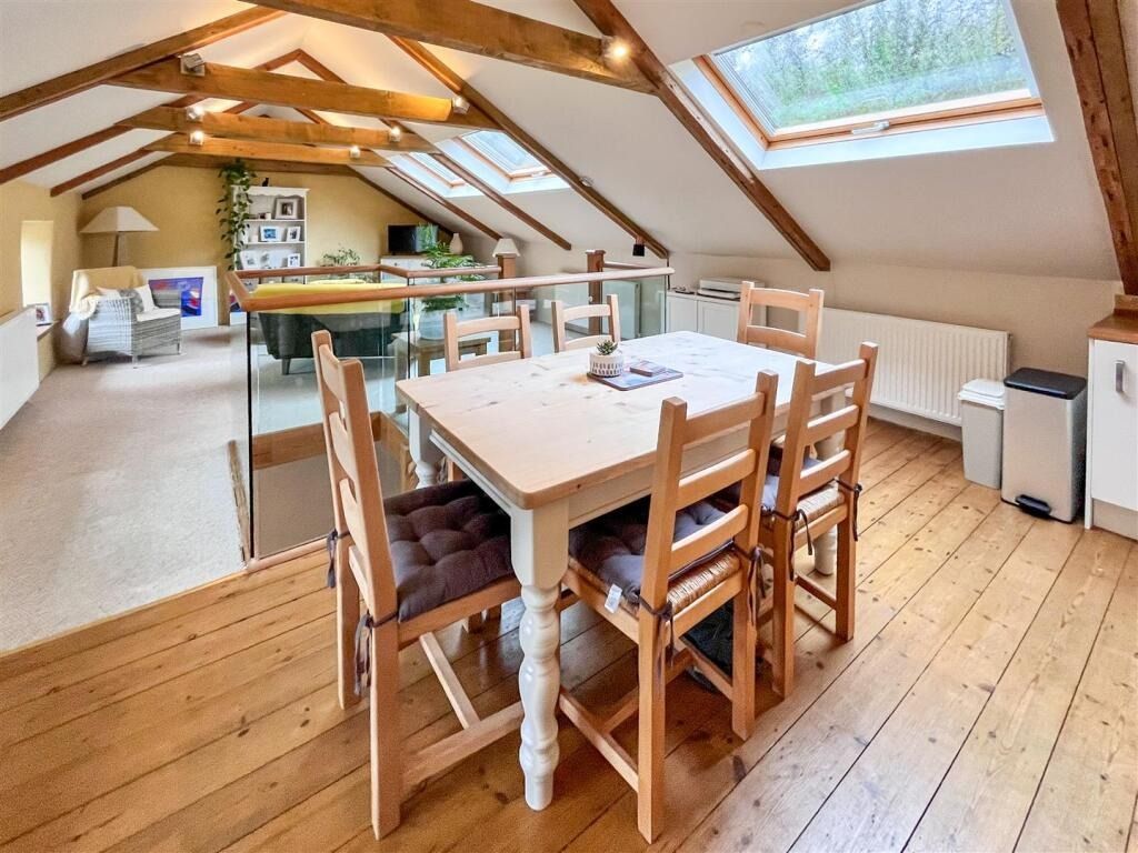 Property photo 3 of 19 5005752