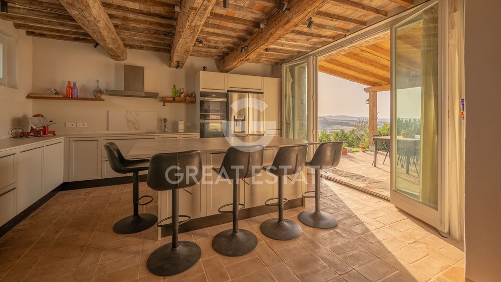 Property photo 2 of 48 Interiors