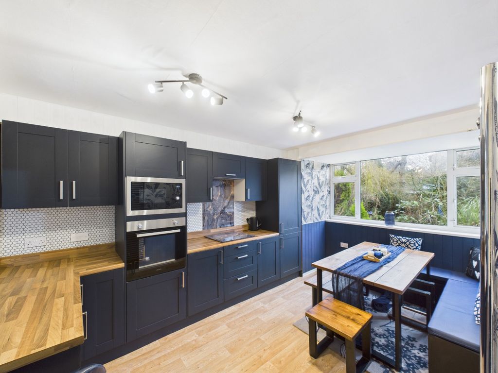 Property photo 3 of 17 4625718