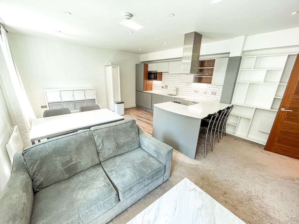 Property photo 3 of 14 Front