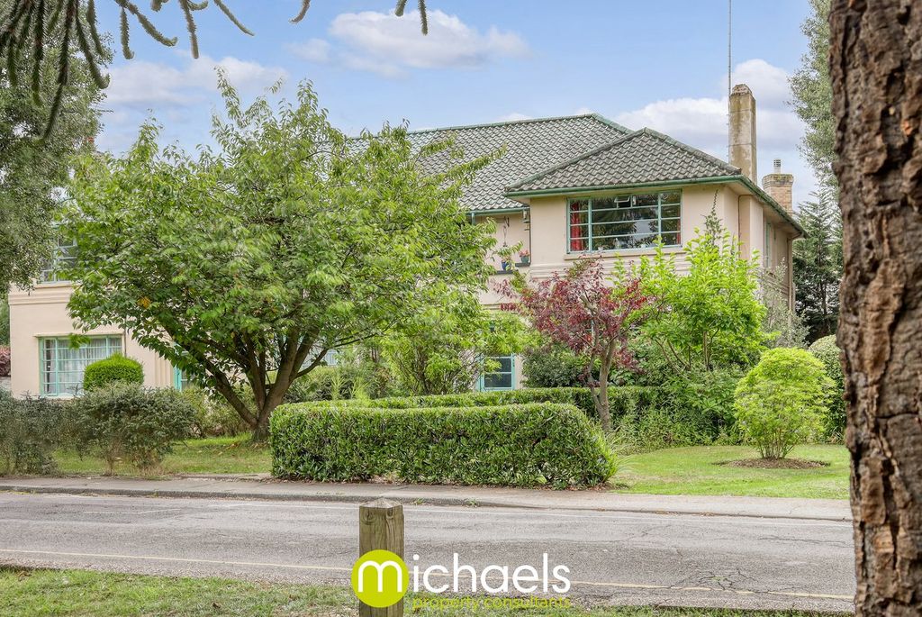 Property photo 1 of 20