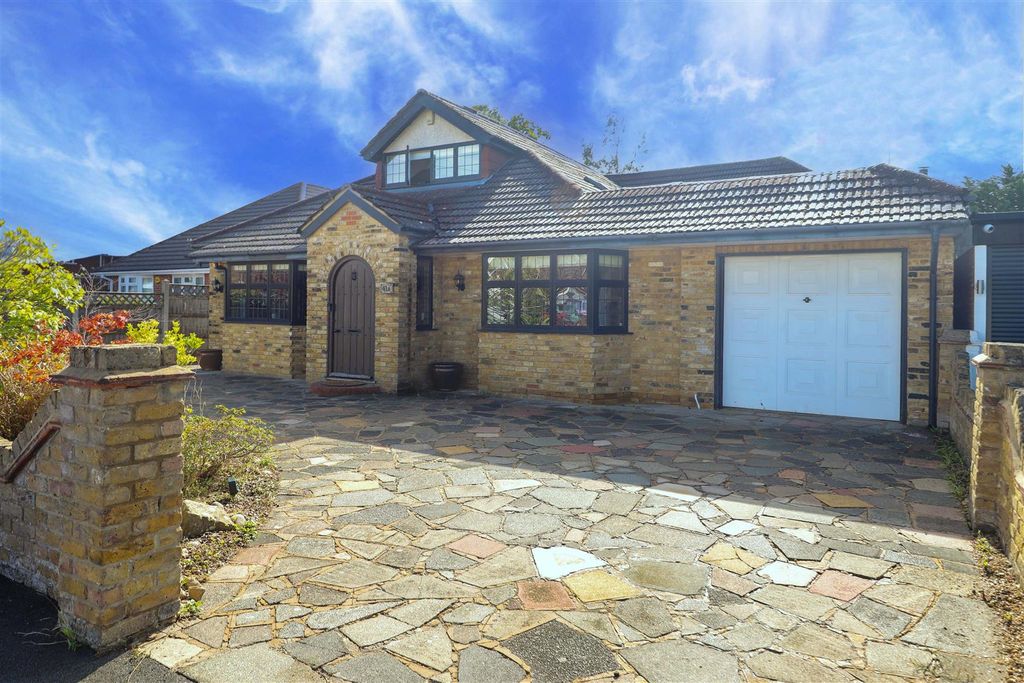 Property photo 1 of 25 Front