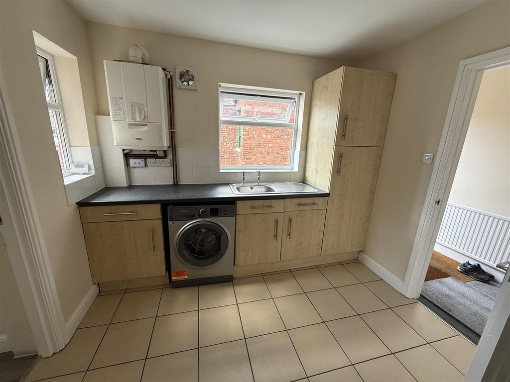 Property photo 2 of 12 Img_5386.Jpg