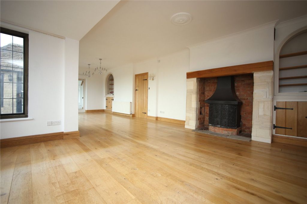 Property photo 1 of 24 Picture No. 06