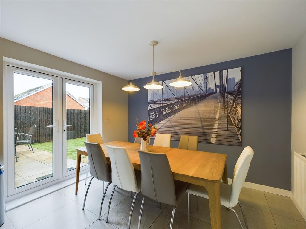 Property photo 3 of 32 Cam02295G0-Pr0157-Still027.Jpg