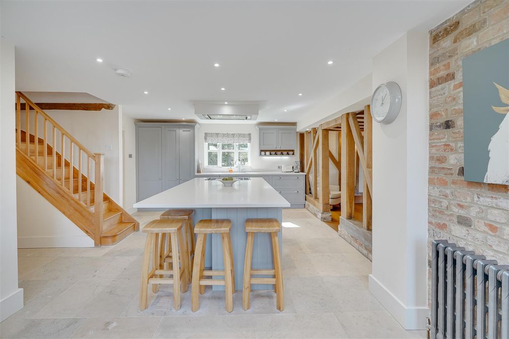 Property photo 2 of 48 8 Isleham Rd, Fordham--5.Jpg