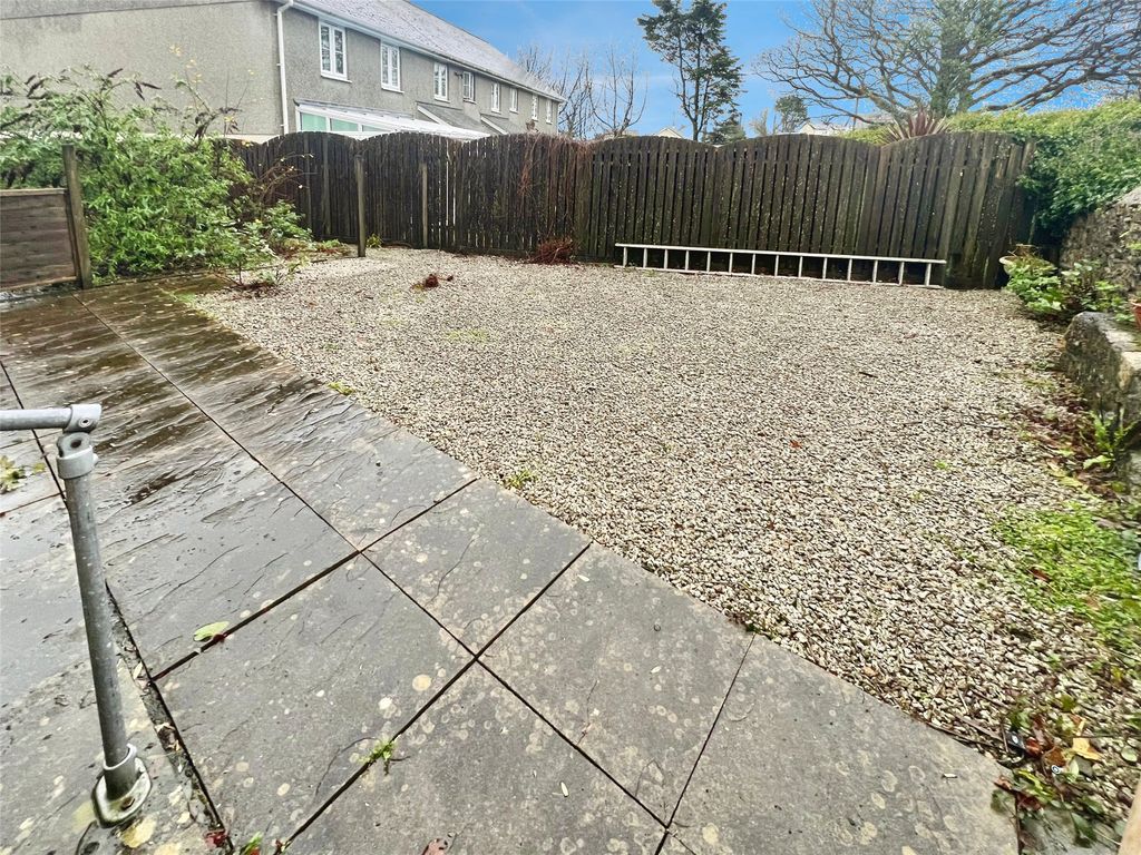 Additional image 12 of 2 bed flat for saleNew Road, Troon, Camborne TR14